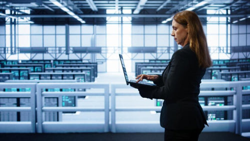 How IT Leaders Are Navigating the Shift to Wi-Fi 7 in Enterprise Networks