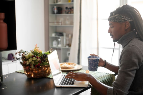 Hybrid Work Spurs Refresh of Business Desktops and Accessories