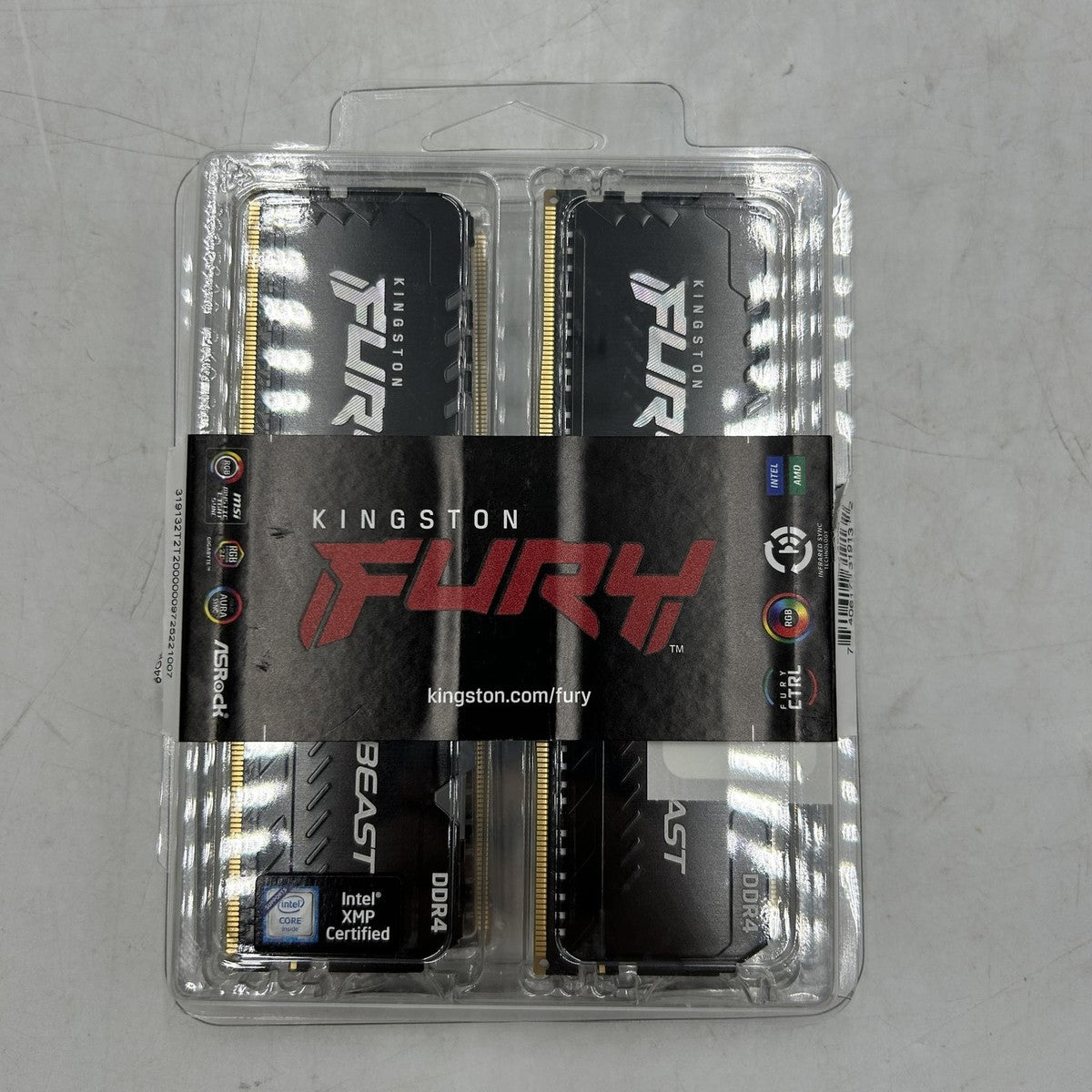 Kit Kingston 64 Go DDR4 3200 MT/s (4 x 16 Go) FURY Beast RGB CL16