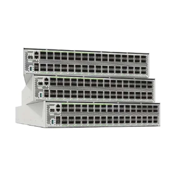 Système fixe Cisco 8200 32x400G QSFPDD 1RU avec HBM, logiciel ouvert