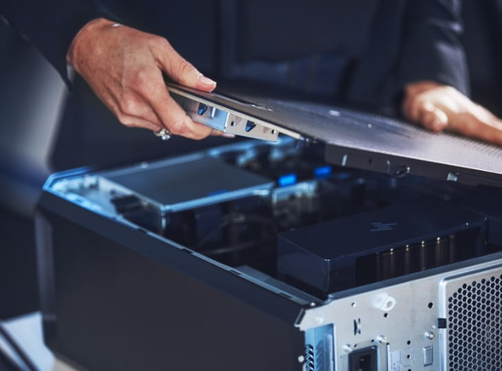Achetez la station de travail HP Z Captis, Xeon, conforme à la norme TAA