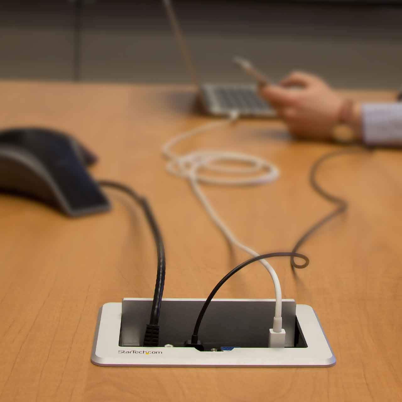 StarTech BOX4HDECP Conference Table Connectivity Box