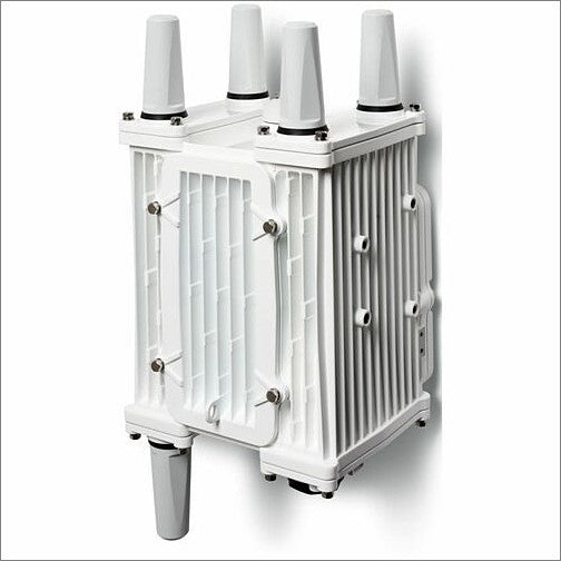 Routeur Cisco Catalyst IR8140H Heavy Duty avec PoE