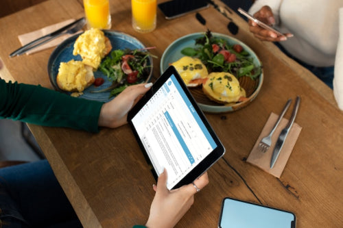 Digital Menu Boards: Improving Engagement and Efficiency in Restaurants