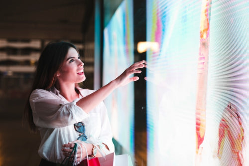 The Benefits of In-House Digital Signage Platforms