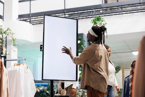 Why Retailers Are Embracing Digital Signage for Promotions