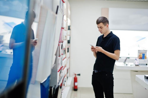 How to Procure Display Hardware for Multi-Site Installations