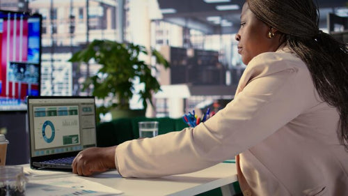 Financial Services Scale Networking to Support Hybrid Work Models