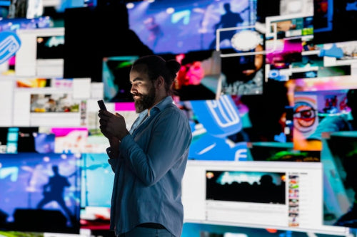 Digital Signage Platforms Evolve as Enterprises Seek Centralized Control Over Hundreds of Screens