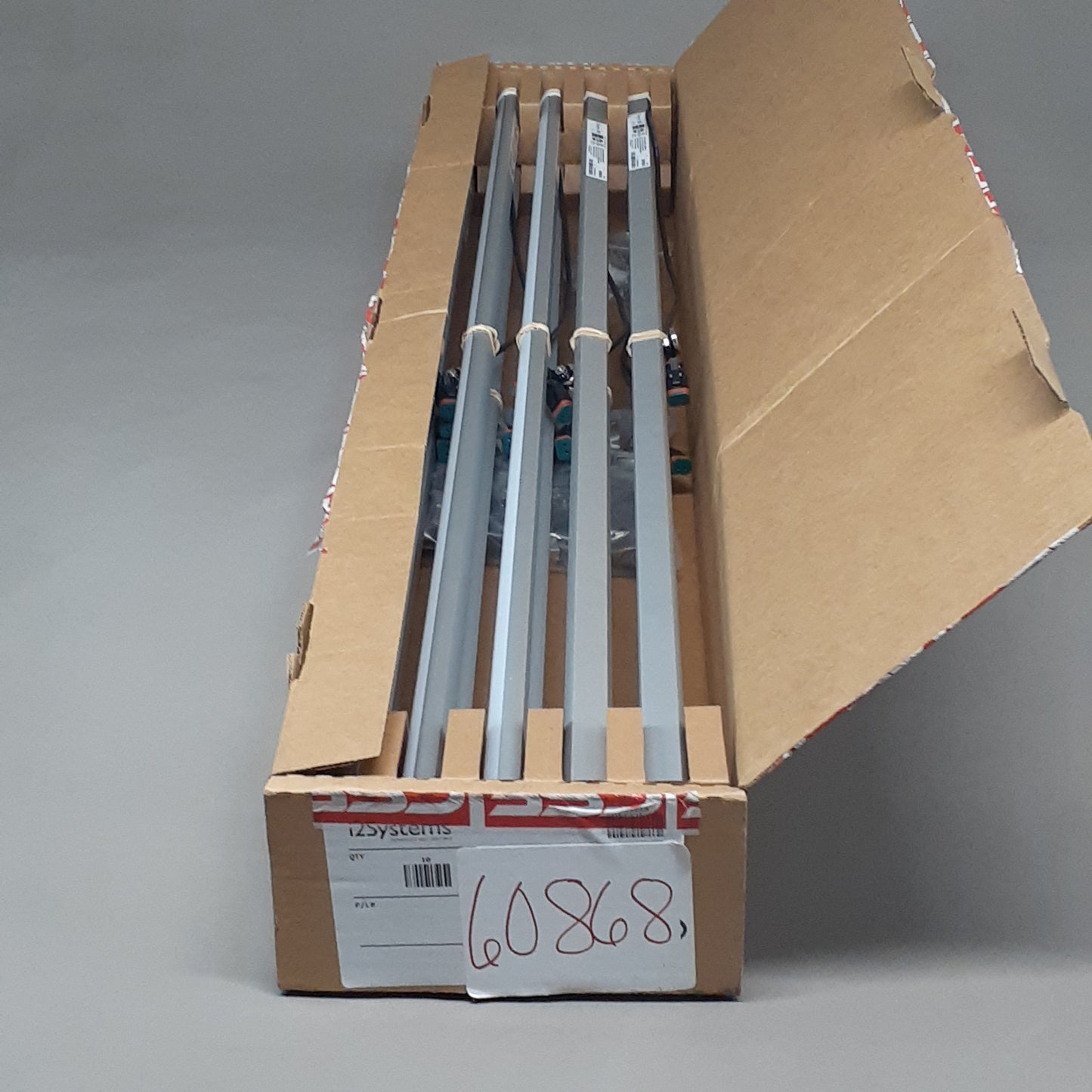 I2SYSTEMS (10 PACK) Indoor LED Linear Lighting System 48” with Wall Mounts E465738 (New)