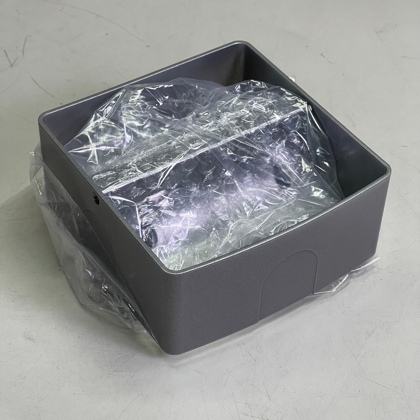 ENDURANCE WAC LIGHTING Hawk LED Flood Light Wall Pack 27W Graphite WP-LED227