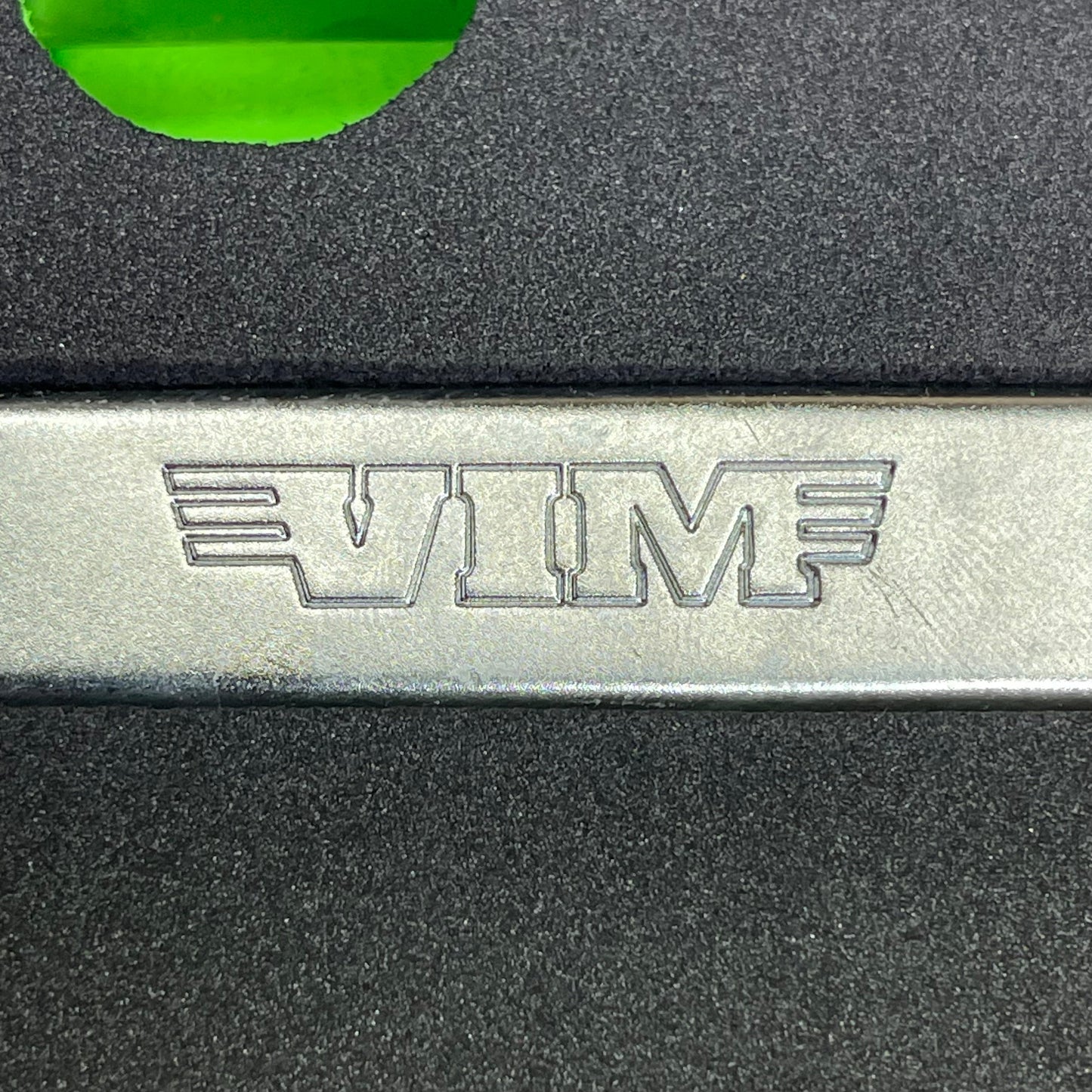 VIM TOOLS 10 Piece Slim Angled Ratcheting Wrench Set 10mm-19mm Steel SAR100