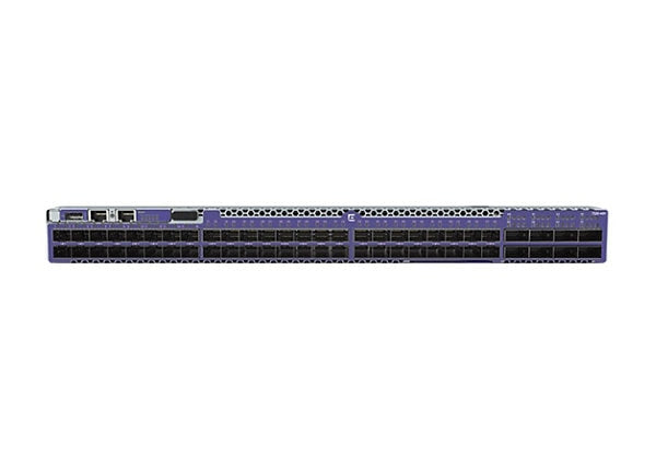 Commutateur Extreme 7520-48Y, 48 x 25 G et 8 x 100 G avec kit de montage en rack