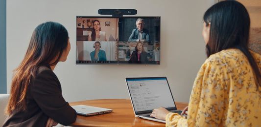 Barre vidéo USB HP Poly Studio R30, 2160p, sans fil, conforme TAA