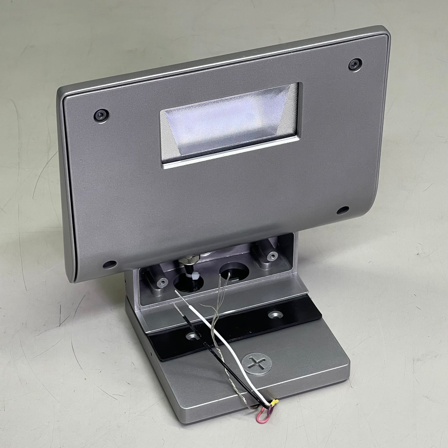 ENDURANCE WAC LIGHTING Hawk LED Flood Light Wall Pack 27W Graphite WP-LED227
