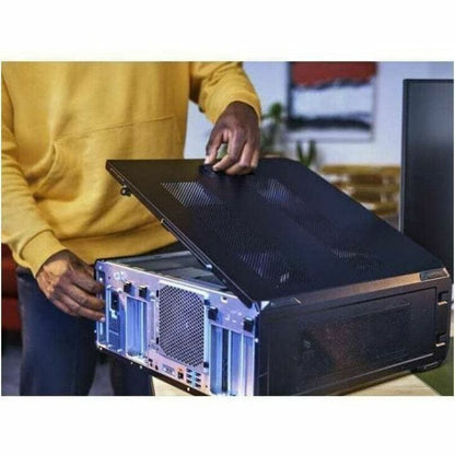 Station de travail HP Z6 G5A avec processeur Ryzen Threadripper PRO 7945WX, 16 Go de mémoire DDR5, SSD 512 Go