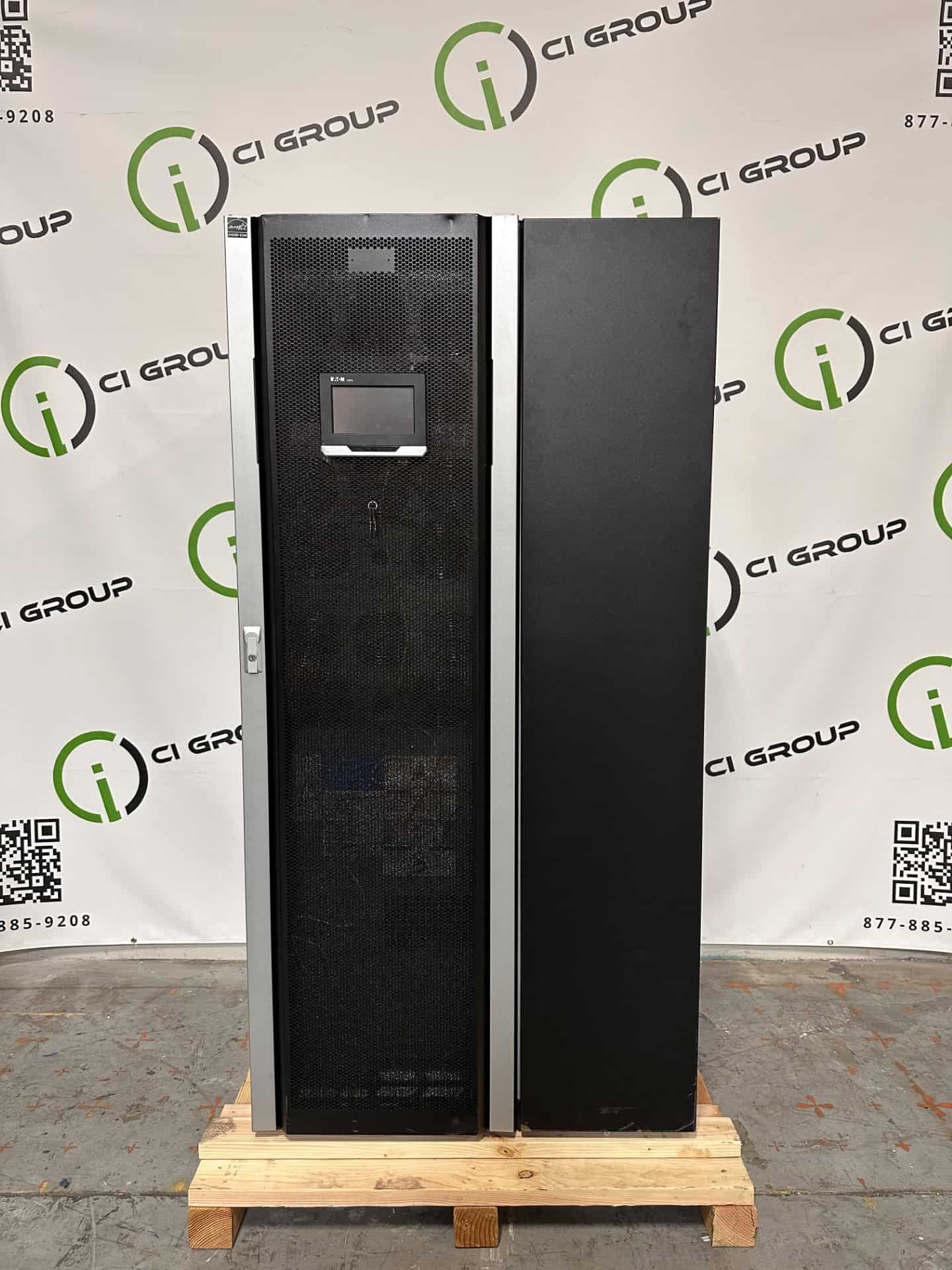 Eaton 93PM IAC-D 50KW 480/208V 225A Top Panel Board Power Unit