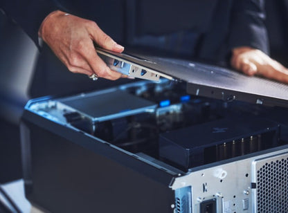 Achetez la station de travail HP Z Captis, Xeon, conforme à la norme TAA