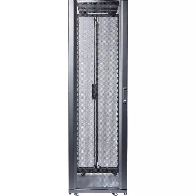 Boîtier APC NetShelter SX 42U avec poignées à verrouillage combiné