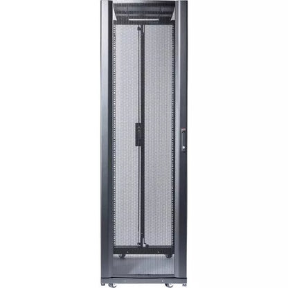 Boîtier APC NetShelter SX 42U avec poignées à verrouillage combiné