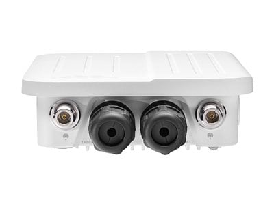 Adaptateur extérieur Cradlepoint W1855 5GC avec NetCloud Essentials garanti 5 ans