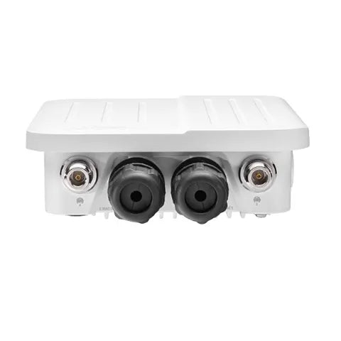 Adaptateur 5G Cradlepoint W1855 avec forfait NetCloud Essentials d'un an