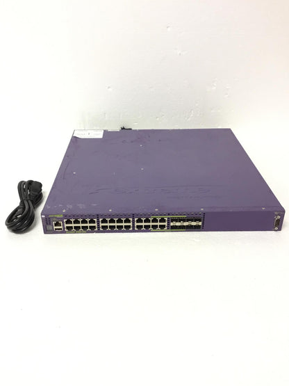Commutateur CC EXTREME NETWORKS SLX 9540-48S avec alimentation redondante et flux d'air de l'arrière vers l'avant
