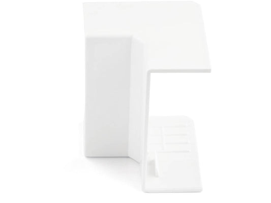 Designed for seamless cable routing, the StarTech 20 Cable Raceway Inside Corner Connector is built to fit precisely with the CBMCWD5020 raceway system. Manufactured from high-strength ABS material, it offers a clean and professional solution for managing cables at 90-degree interior corners. This UL-certified and RoHS-compliant fitting supports durable performance in both residential and commercial installations.