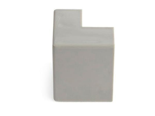 The StarTech 20 Cable Raceway Outside Elbow Connector is designed to neatly route cables around 90-degree external corners. Built from durable warp-resistant ABS, this RoHS-compliant fitting ensures a professional finish in any workspace or data center. It’s compatible with CBMWD3816 raceways and includes a 2-year warranty for added peace of mind.