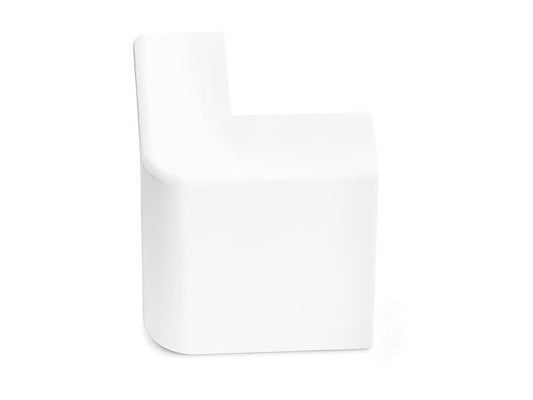 The StarTech 20 Cable Raceway Outside Corner Connector offers a reliable solution for organizing and directing cabling around 90-degree exterior bends. Designed for use with the CBMWWD3211 raceway system, it enables cleaner, safer cable layouts in both commercial and professional environments. Manufactured from sturdy, warp-proof ABS and compliant with UL and RoHS standards, this accessory enhances cable management with durability and regulatory assurance.