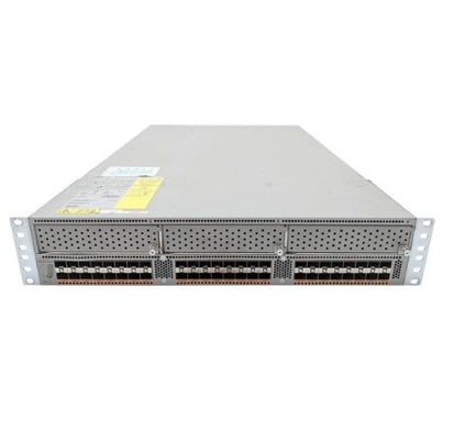 Châssis Cisco Nexus 5596UP 2RU avec 48 ports 10GE, 2 alimentations et 4 ventilateurs