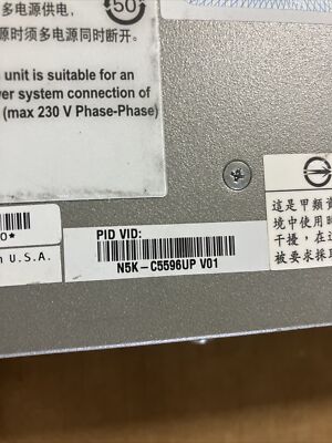 Châssis CISCO Nexus 5596UP avec 48 ports 10 GE, 2 blocs d'alimentation et 4 ventilateurs