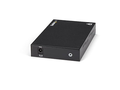 The StarTech ET91000SM10 is a high-performance Gigabit Ethernet media converter designed to extend network connections over long distances. It uses single-mode LC fiber to deliver a maximum transfer distance of up to 10 km (6.2 miles), ideal for enterprise or industrial networking deployments. This converter can operate as a standalone device or be installed in a chassis, offering flexible deployment in diverse environments.