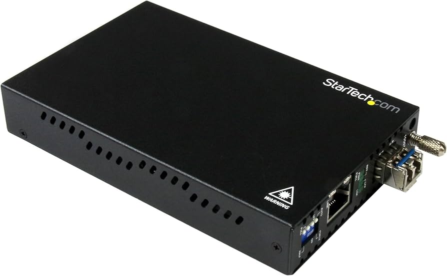 StarTech ET91000SM10 Convertisseur de média fibre GbE SM LC 10 km