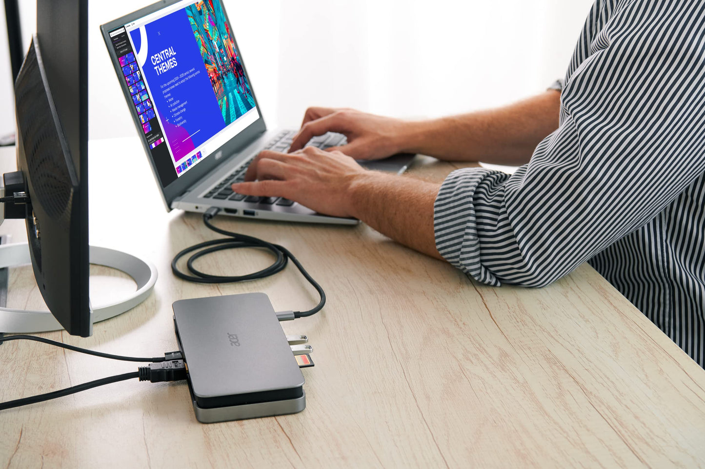 ACER Dock ADK233 USB-C Gen1 Docking Station Silver with US Power Cord
