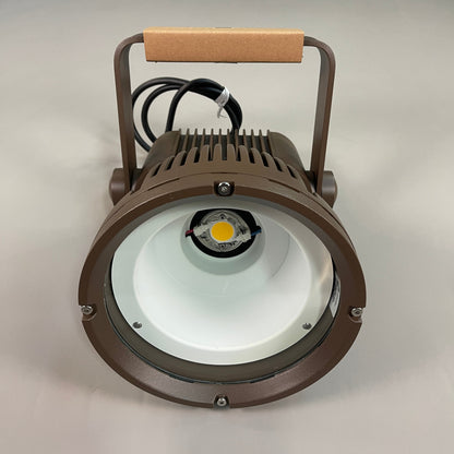 VISTA Professional Outdoor Lighting 1059 Wide Flood 4000K Multi-Volt 3500 Lumens (New)