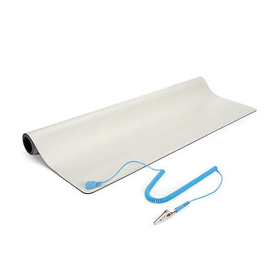 STARTECH 24x27.5in Beige Desktop Anti-Static Mat, TAA Compliant