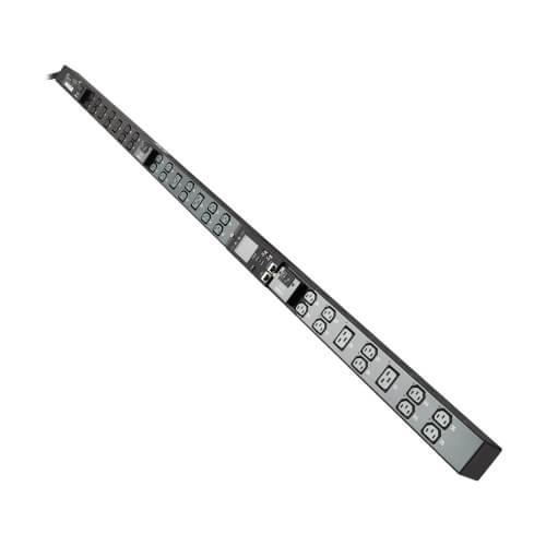 Unité de distribution d'alimentation gérée Eaton 8,6 kW triphasée avec disjoncteur IsoBreaker et 36 prises, L15-30P
