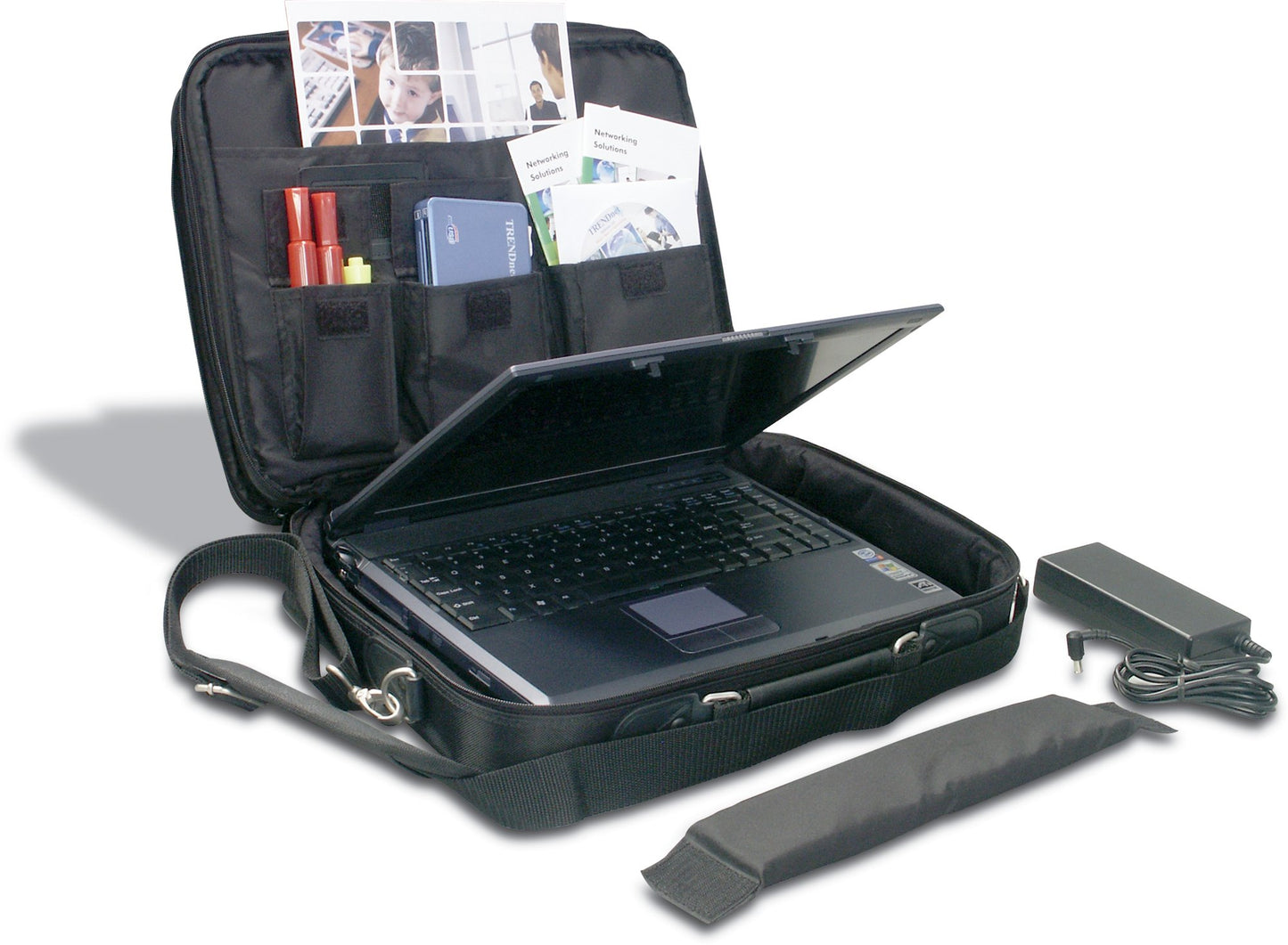 TRENDnet TA-NC1 Notebook Carry Case with Slip-On Luggage Feature