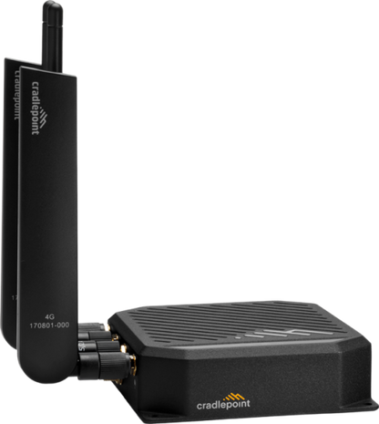 Routeur Cradlepoint S700 avec forfait NetCloud Essentials et Advanced, 3 ans, AC/Wi-Fi