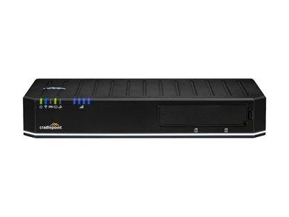 Routeur Cradlepoint TU-BFA4-03005GB-GN E300 avec forfait NetCloud de 4 ans
