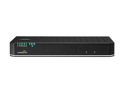 Routeur 5G Cradlepoint R2105 avec forfait NetCloud de 6 ans et Wi-Fi