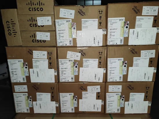 Châssis de serveur rack CISCO UCS C220 M7, 1U, fond de panier SFF