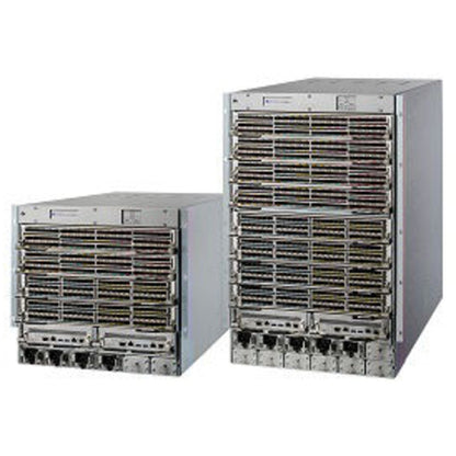 Ensemble de commutateurs PoE+ 48 ports Extreme Networks VSP4900-48P-B1-4XE
