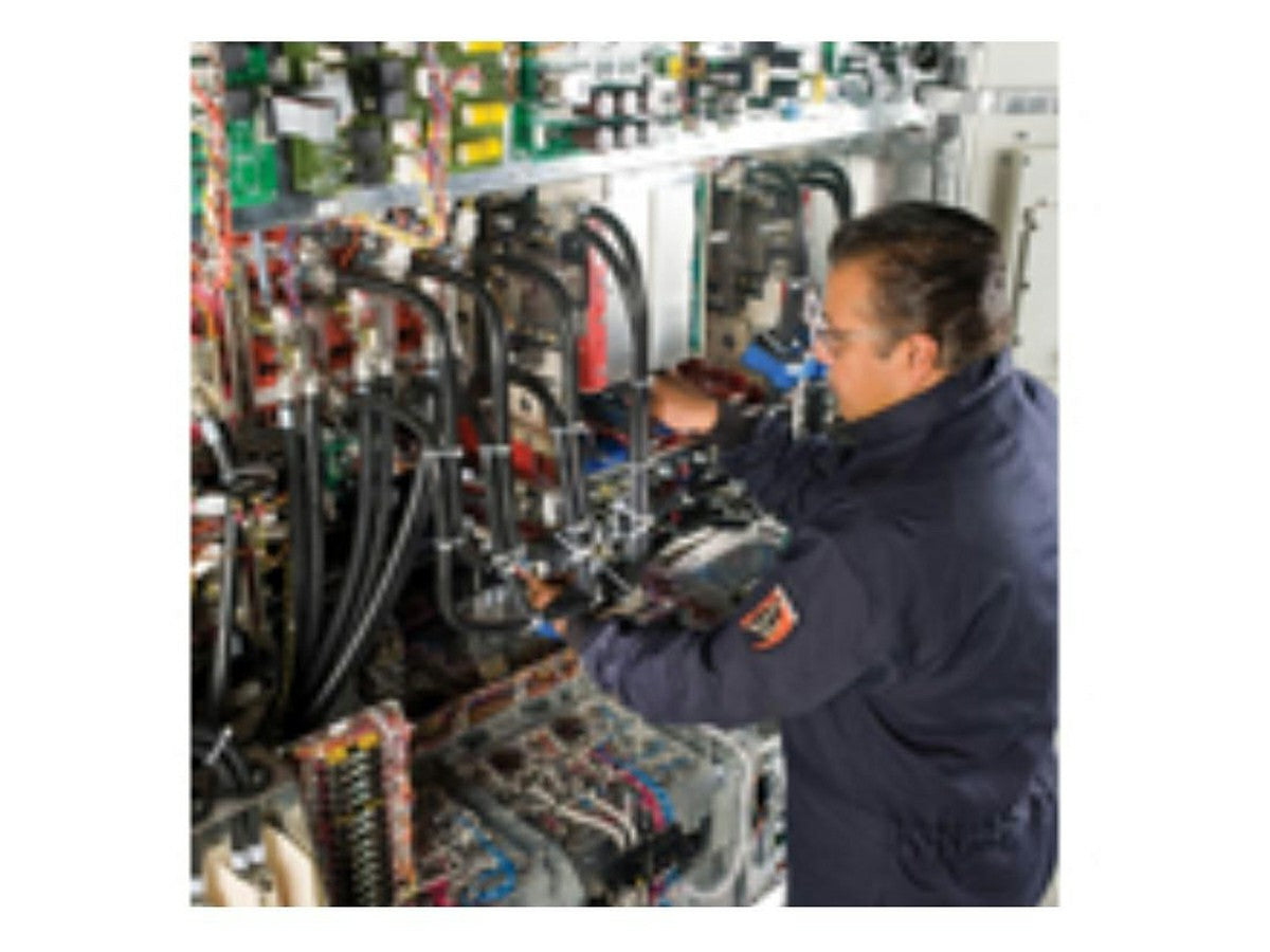 (1) Year Advantage Ultra Service Plan for (1) EPS 6000 150 to 225 kVA UPS. Designed for mission-critical infrastructure, this plan ensures optimized performance, compliance, and expert coverage tailored to APC's UPS systems.