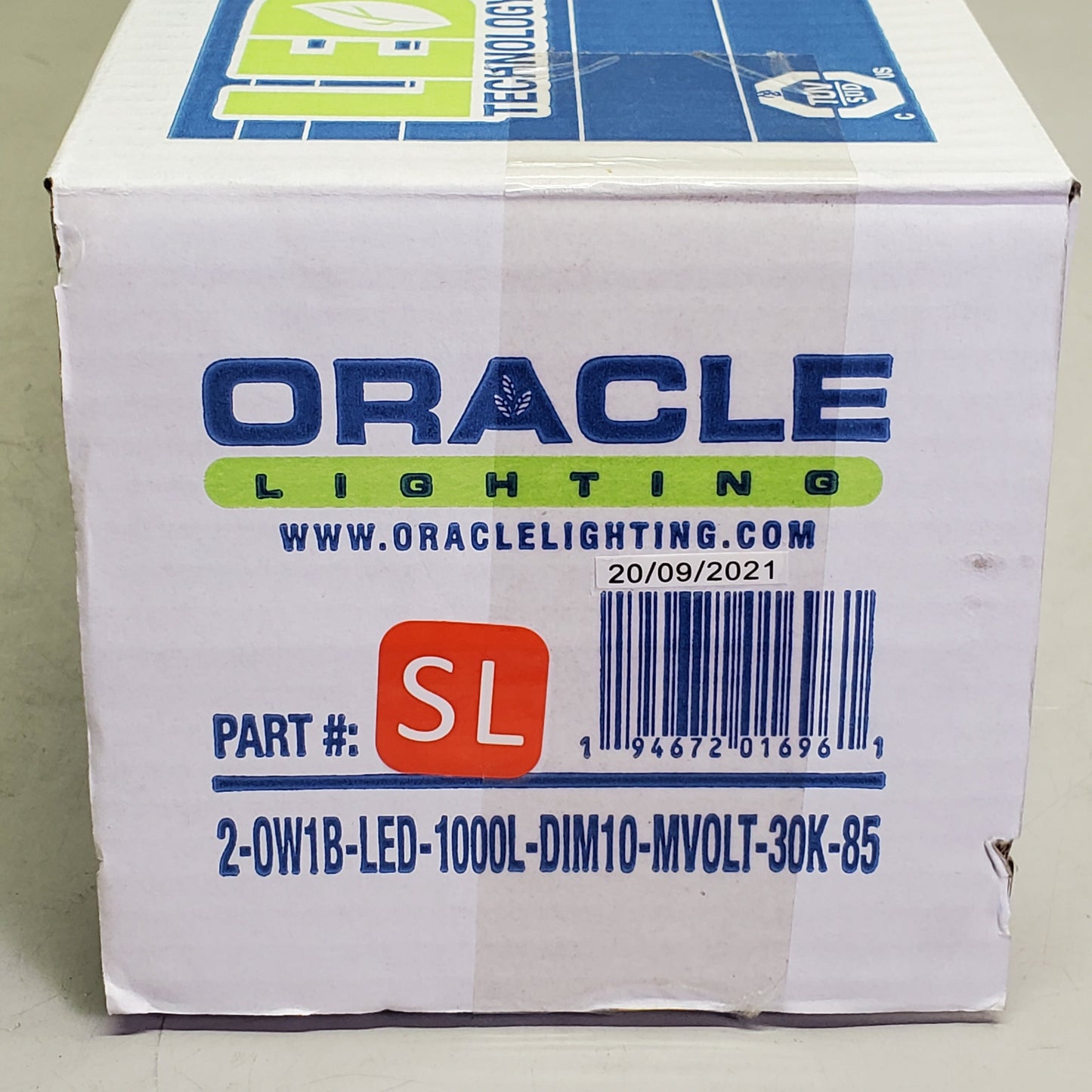 ORACLE LIGHTING (4PK) 2’ LED Wall/Ceiling Fixture 1000L 30K DIM10 MVOLT